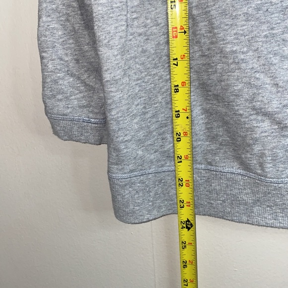 🦋Grey Victoria Secret 1/2 sleeved sweatshirt! - Picture 6 of 8
